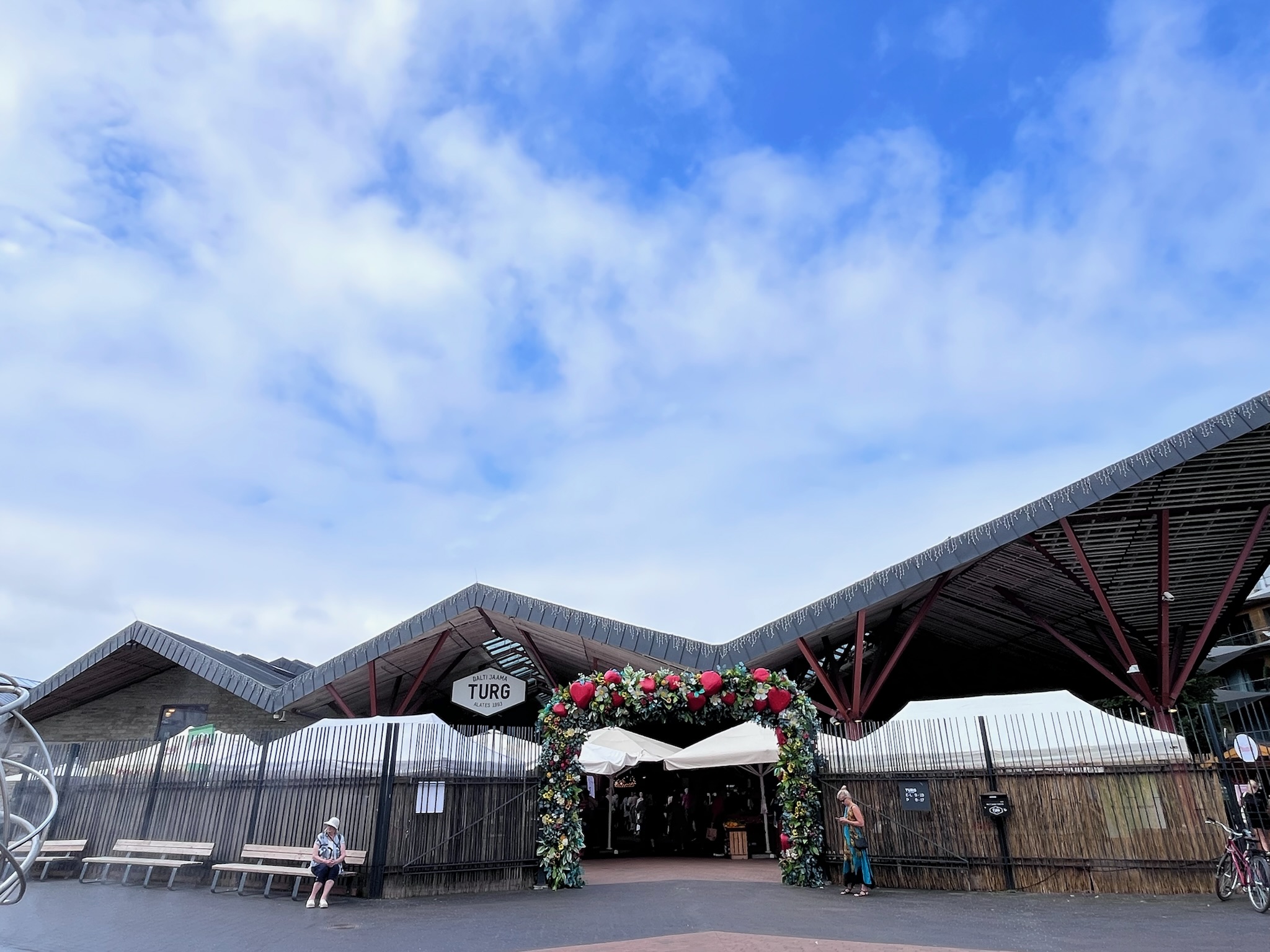 タリンのバルト駅市場(Balti Jaama Turg)の外観