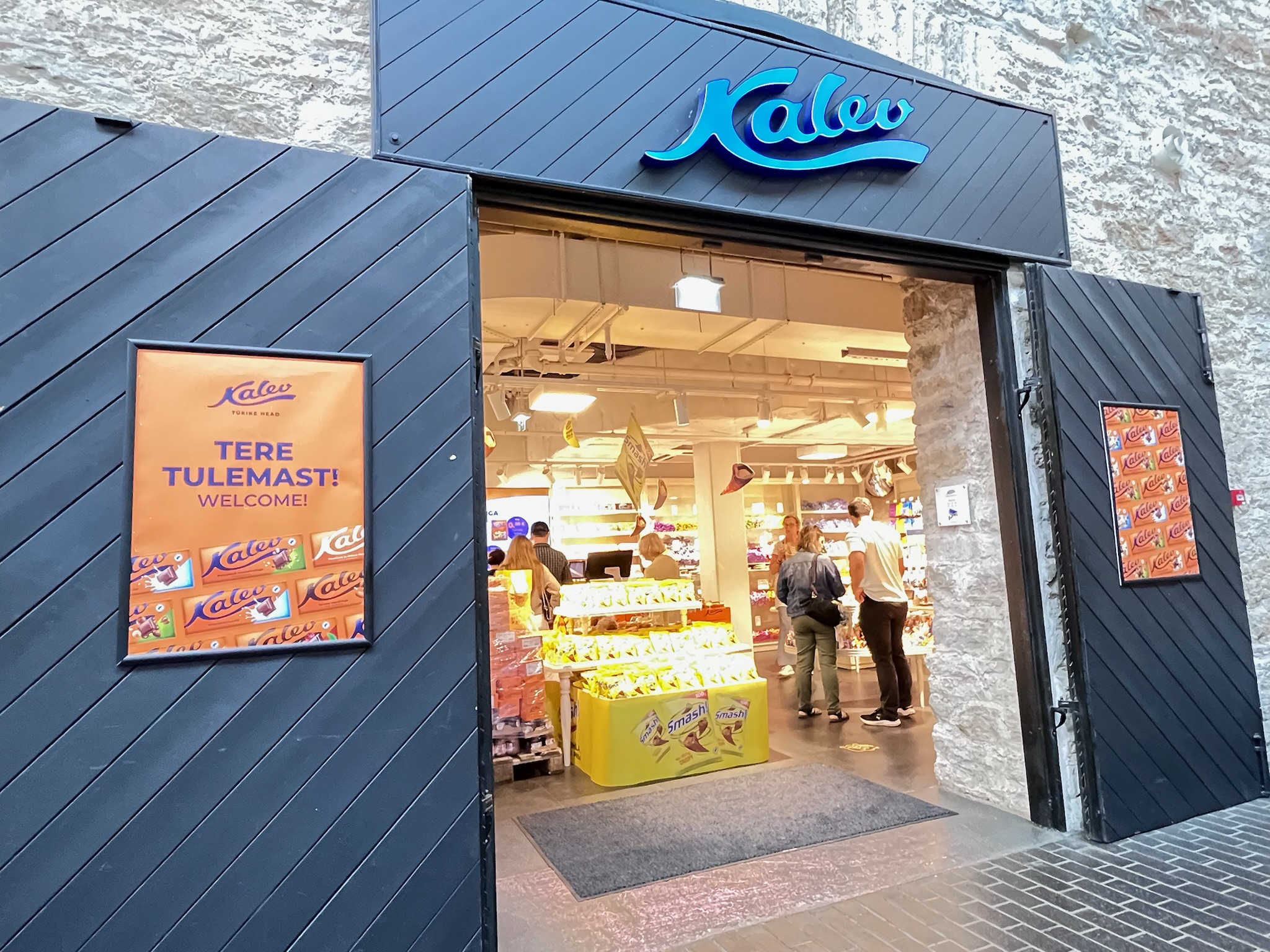 バルト駅市場内にある老舗チョコレート店Kalev(カレフ)